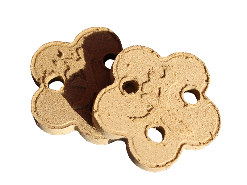 全椒县梅花三孔艾绒饼4.7*0.7CM